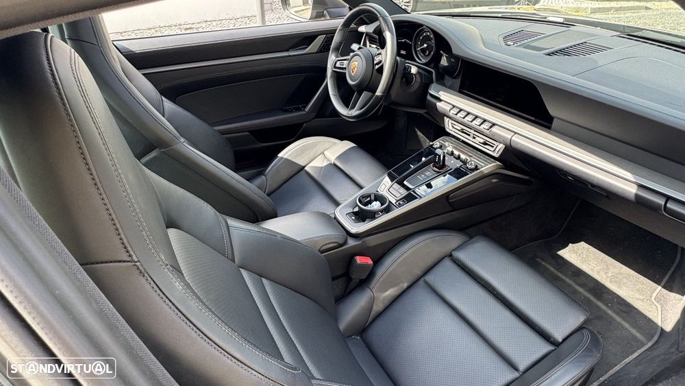 Porsche 911 (992) Carrera PDK - 15