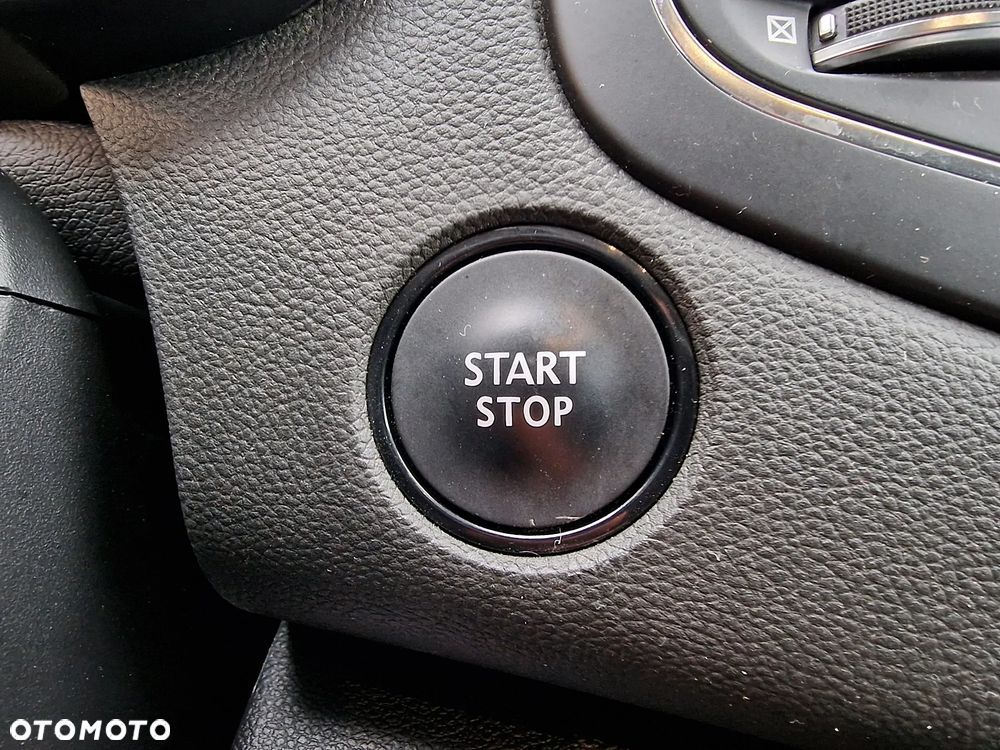 Renault Megane BLUE dCi 115 BOSE EDITION - 21