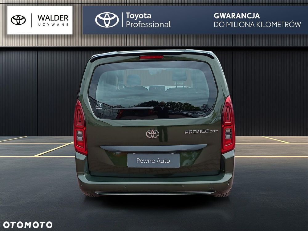 Toyota Proace City Verso 1.2 D-4T Business - 8