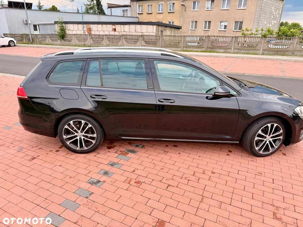 Volkswagen Golf 1.6 TDI BlueMotion Technology Allstar - 4