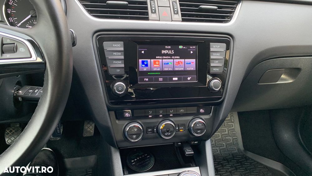 Skoda Octavia 1.4 TSI STYLE - 24