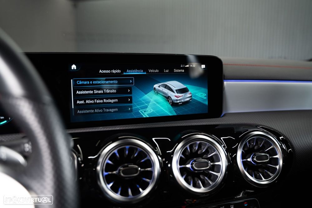 Mercedes-Benz CLA 250 e Shooting Brake AMG Line - 36