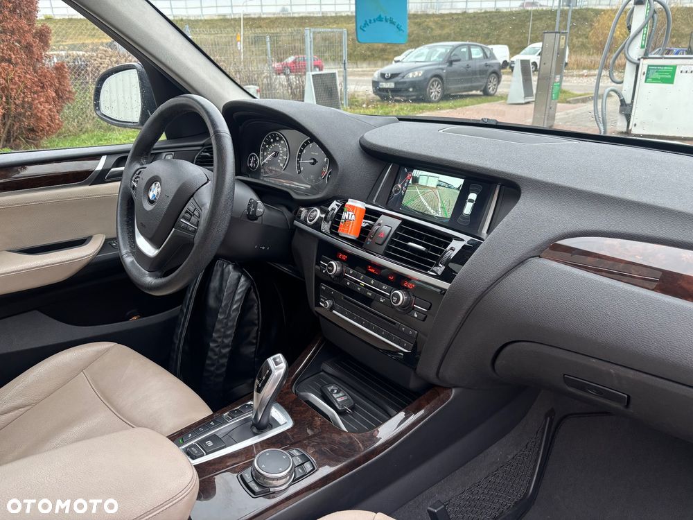 BMW X3 xDrive28i - 30