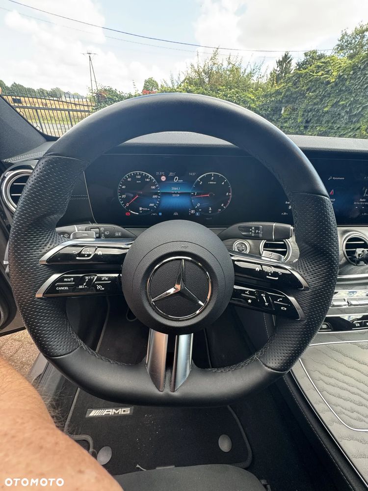 Mercedes-Benz Klasa E 220 d 4-Matic AMG - 24