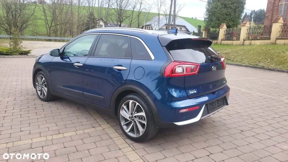 Kia Niro 1.6 GDI Hybrid L Business Line - 7