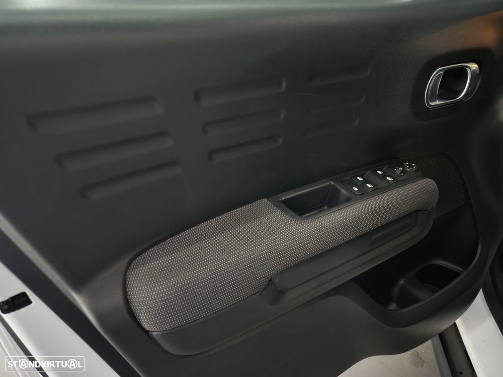 Citroën C3 Aircross 1.2 PureTech C-Series - 16