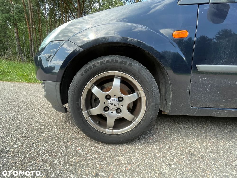 Ford Fiesta 1.3 - 9