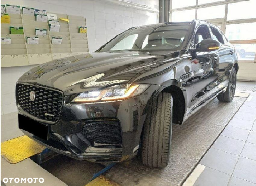 Jaguar F-Pace - 1