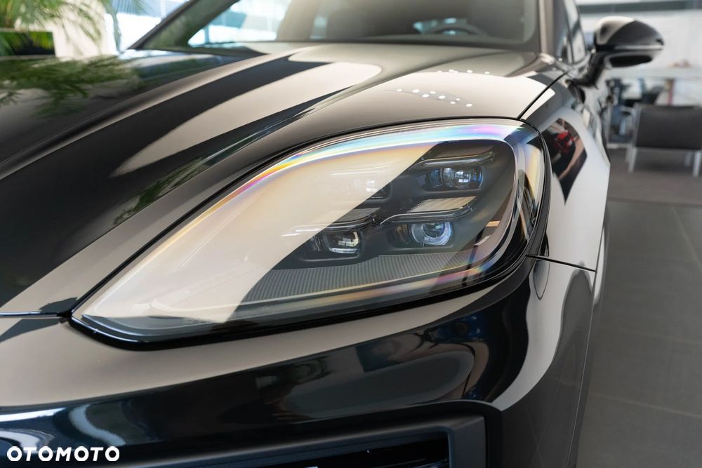 Porsche Cayenne E-Hybrid PHEV Black Edition - 29