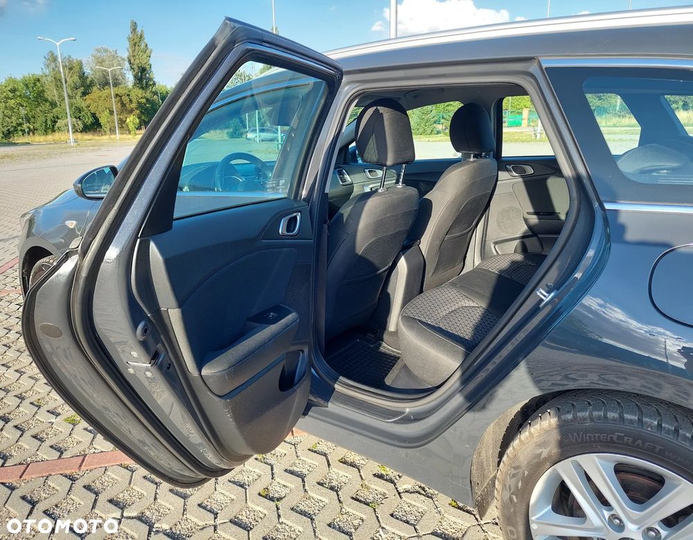 Kia Ceed 1.6 CRDi mHEV M - 17