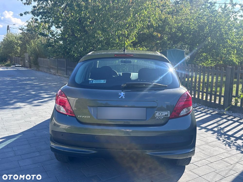 Peugeot 207 1.4 16V Trendy - 8