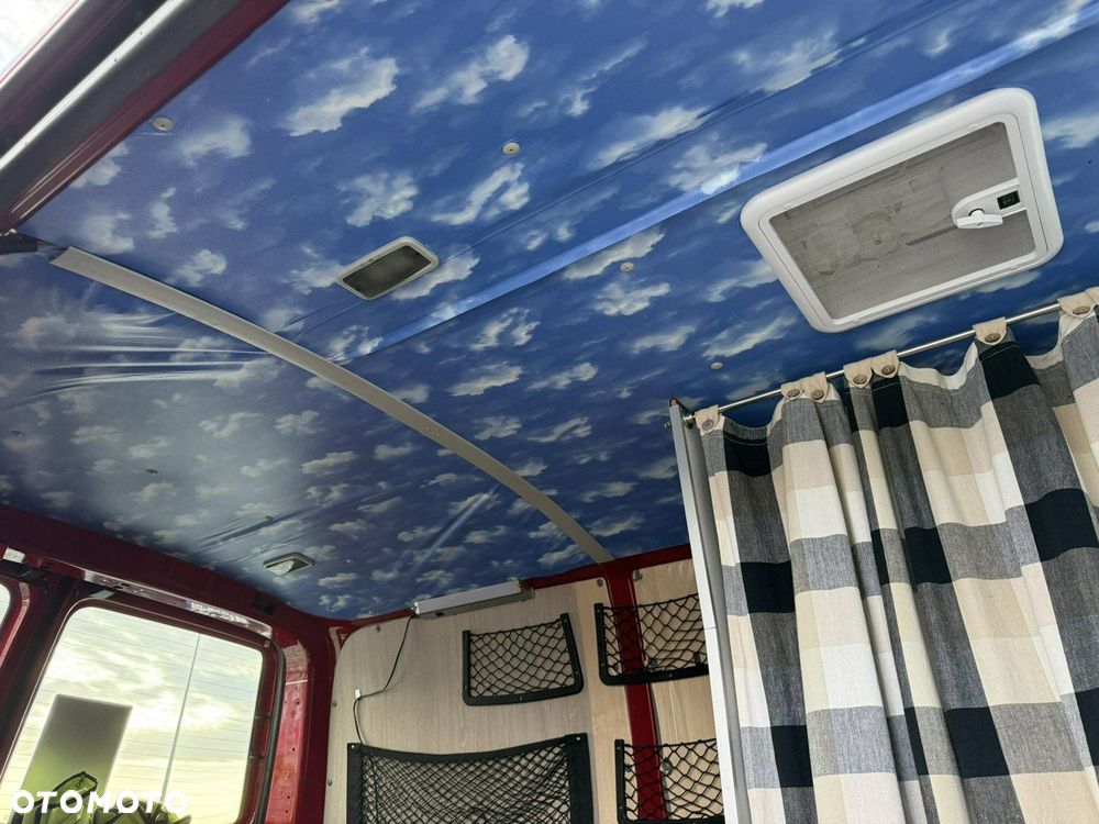 Volkswagen Transporter - 27
