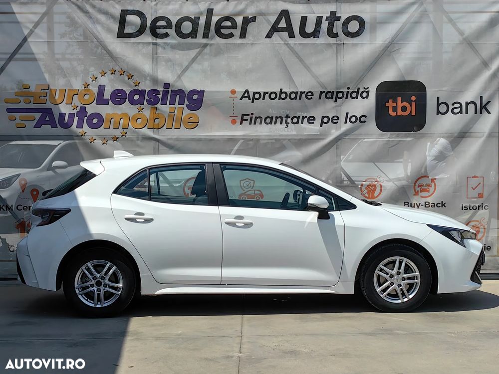 Toyota Corolla 1.8 HSD Business - 12
