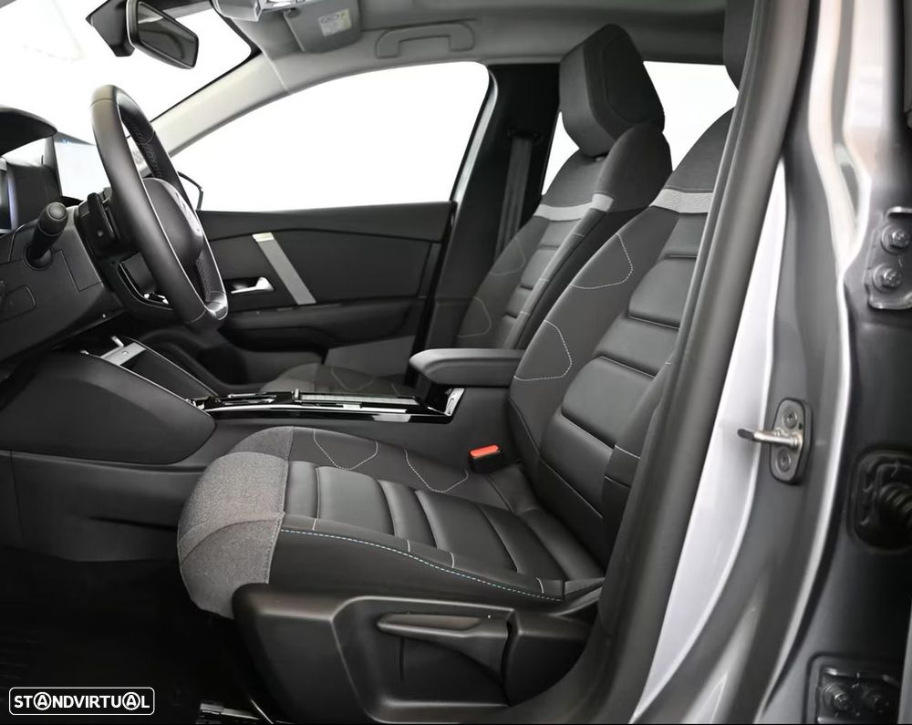 Citroën C4 X 1.2 PureTech Max EAT8 - 5