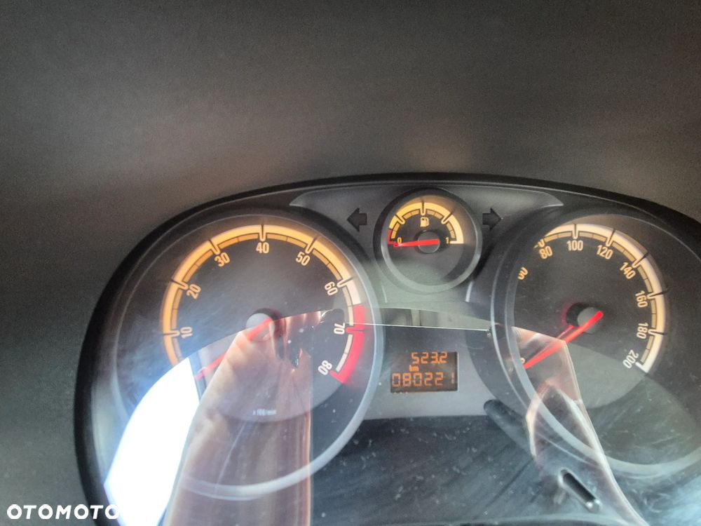 Opel Corsa - 13