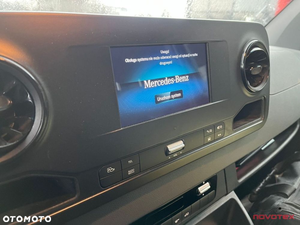 Mercedes-Benz Sprinter - 9
