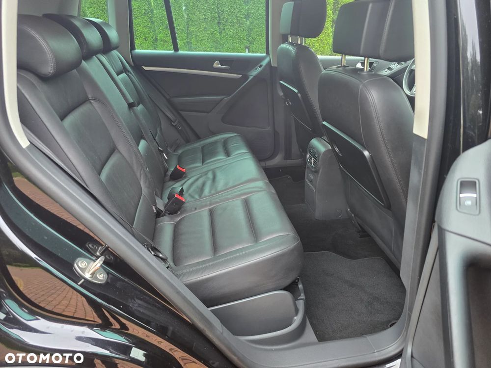 Volkswagen Tiguan 2.0 TDI 4Mot Perfectline R-Style DSG - 35