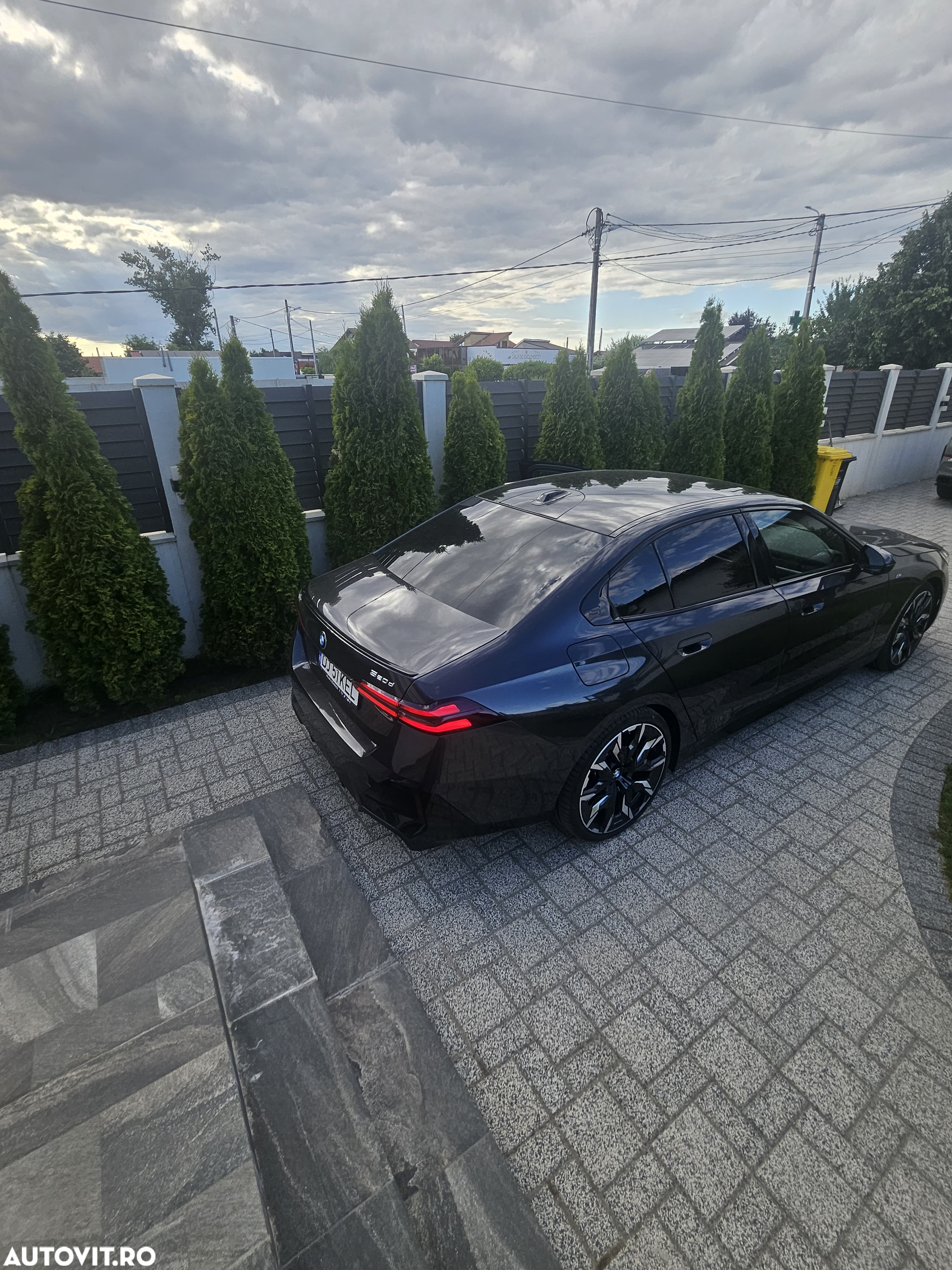 BMW Seria 5 520d xDrive AT MHEV - 15