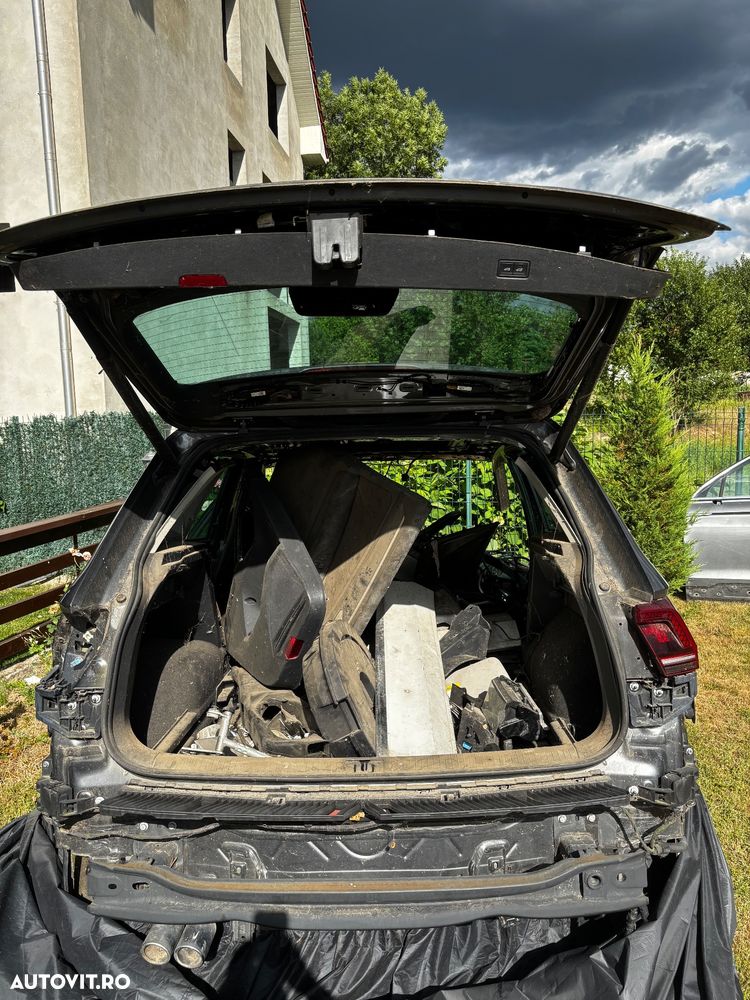 Volkswagen Tiguan - 15