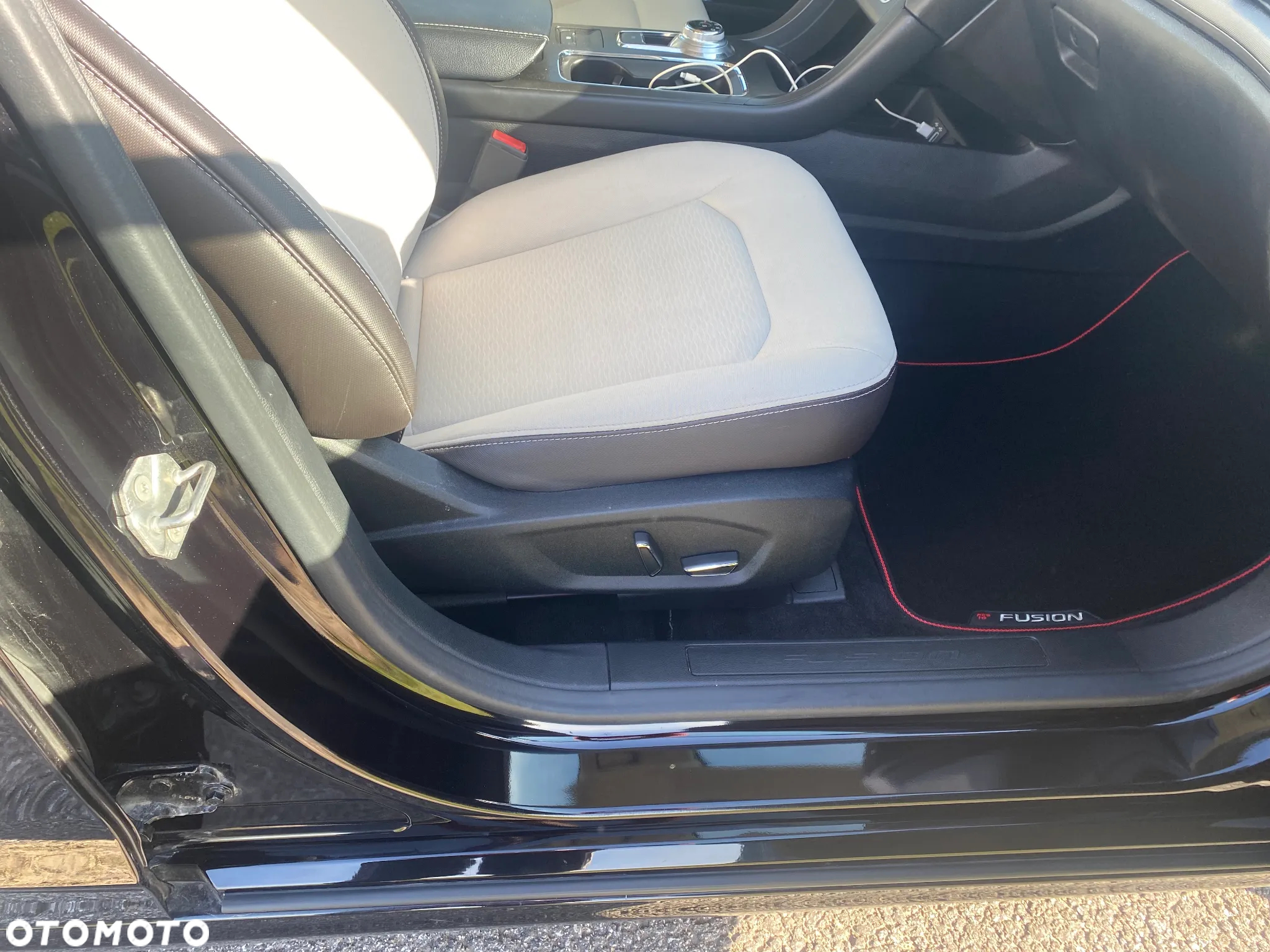 Ford Fusion - 26