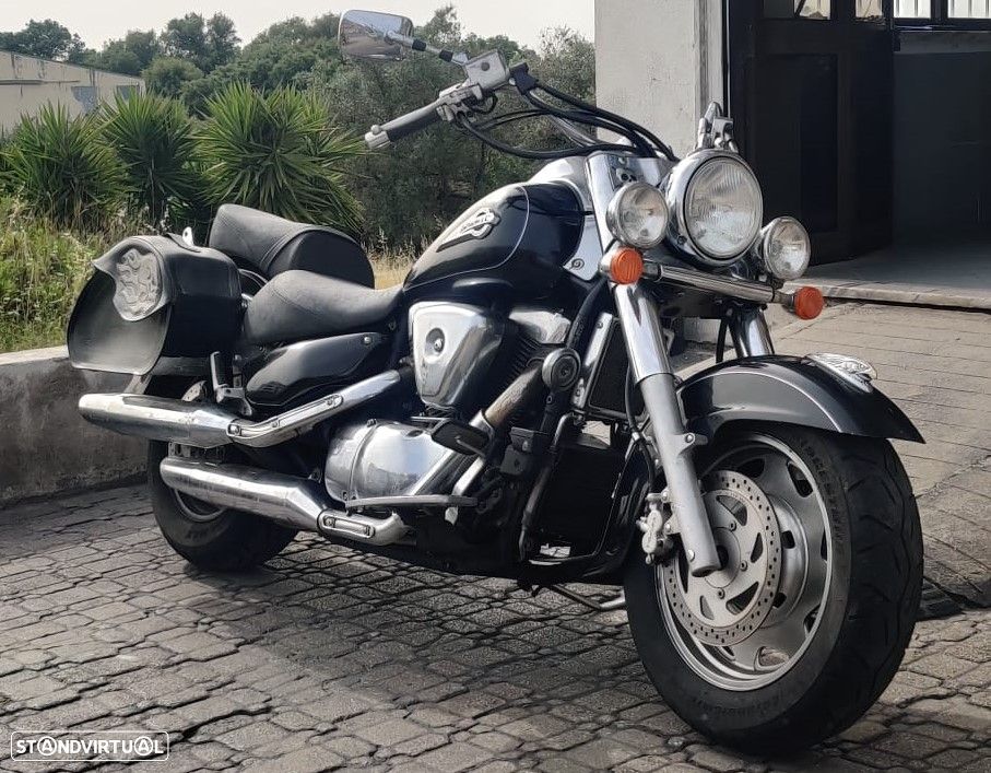 Suzuki VL 1500 Intruder - 5