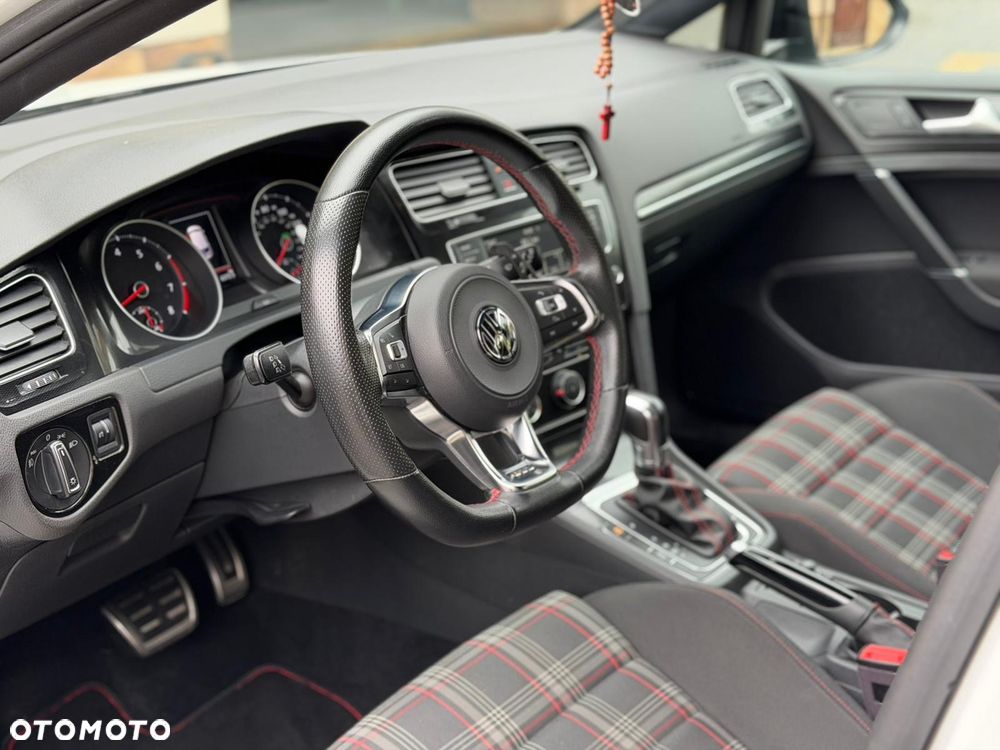 Volkswagen Golf 2.0 TSI BMT GTI DSG - 8