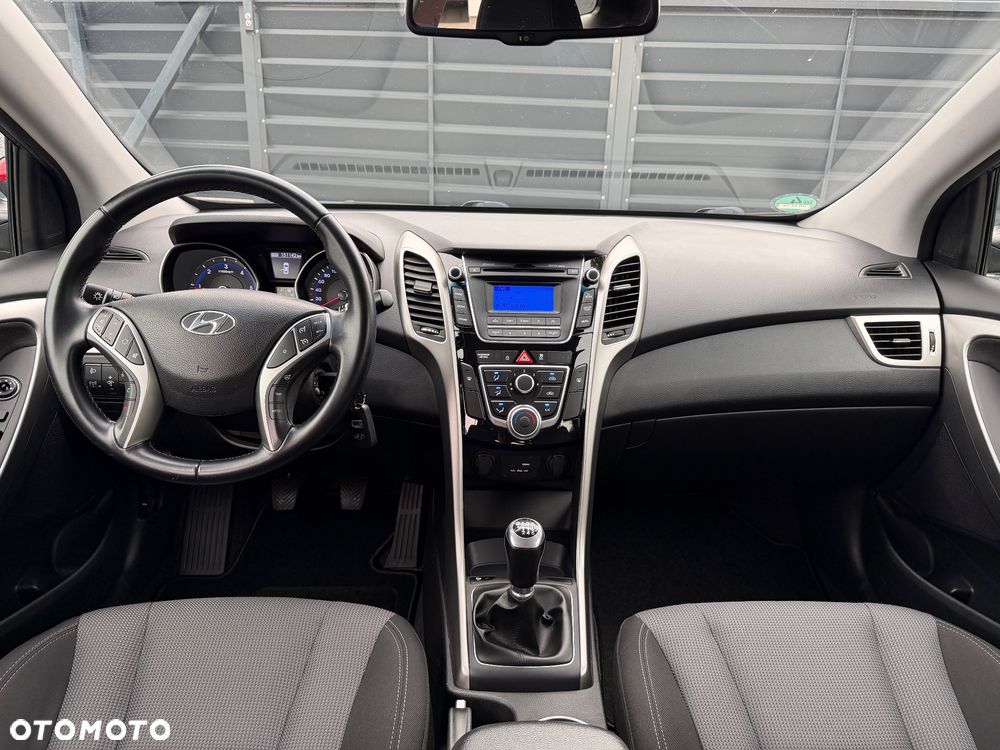 Hyundai i30 1.6 CRDi Premium - 12