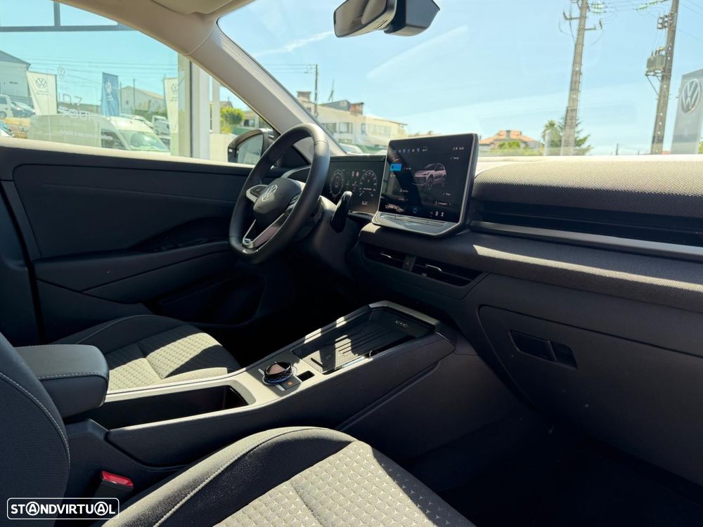 VW T-Roc 1.5 eTSI Trend DSG - 17