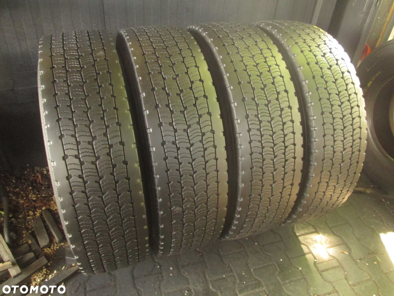 295/80R22,5 Michelin X-COACH REMIX. Opony ciężarowe - 3