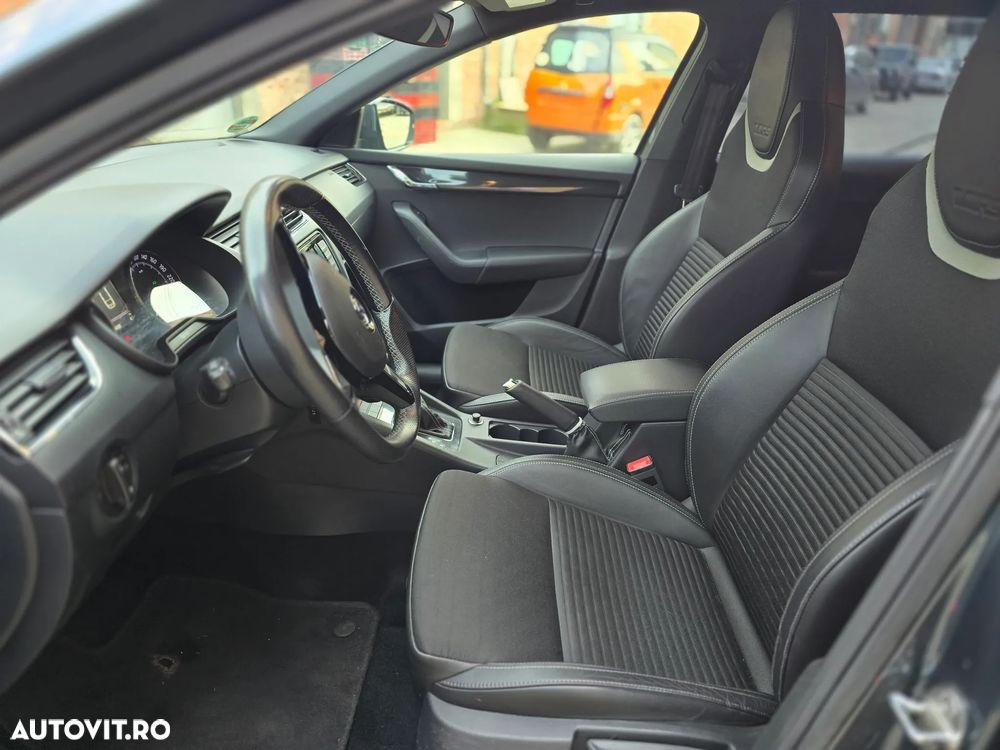 Skoda Octavia 2.0 TDI DSG RS - 5