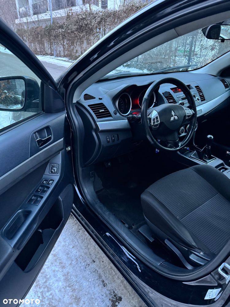 Mitsubishi Lancer 1.8 Inform - 9