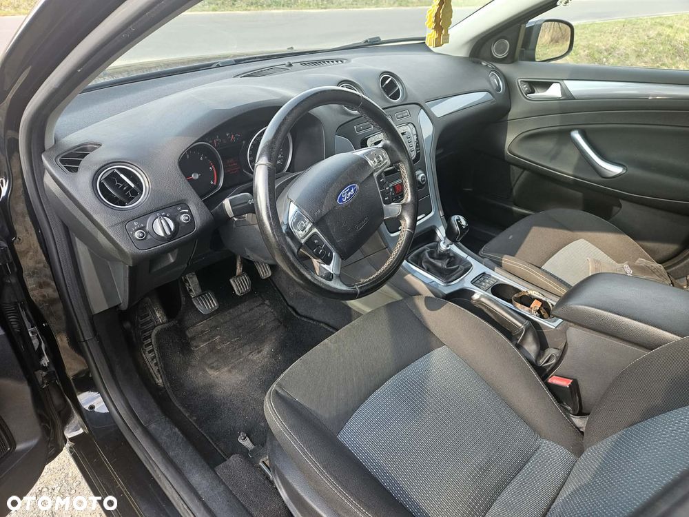 Ford Mondeo 2.0 TDCi Viva Trend - 17