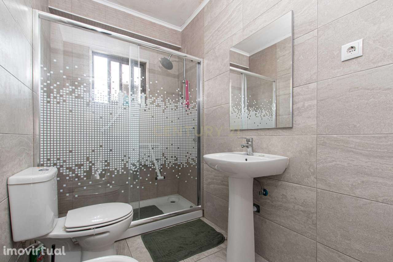 T2+1 na Amora – Excelente Localização e Acessos! - Grande imagem: 4/22