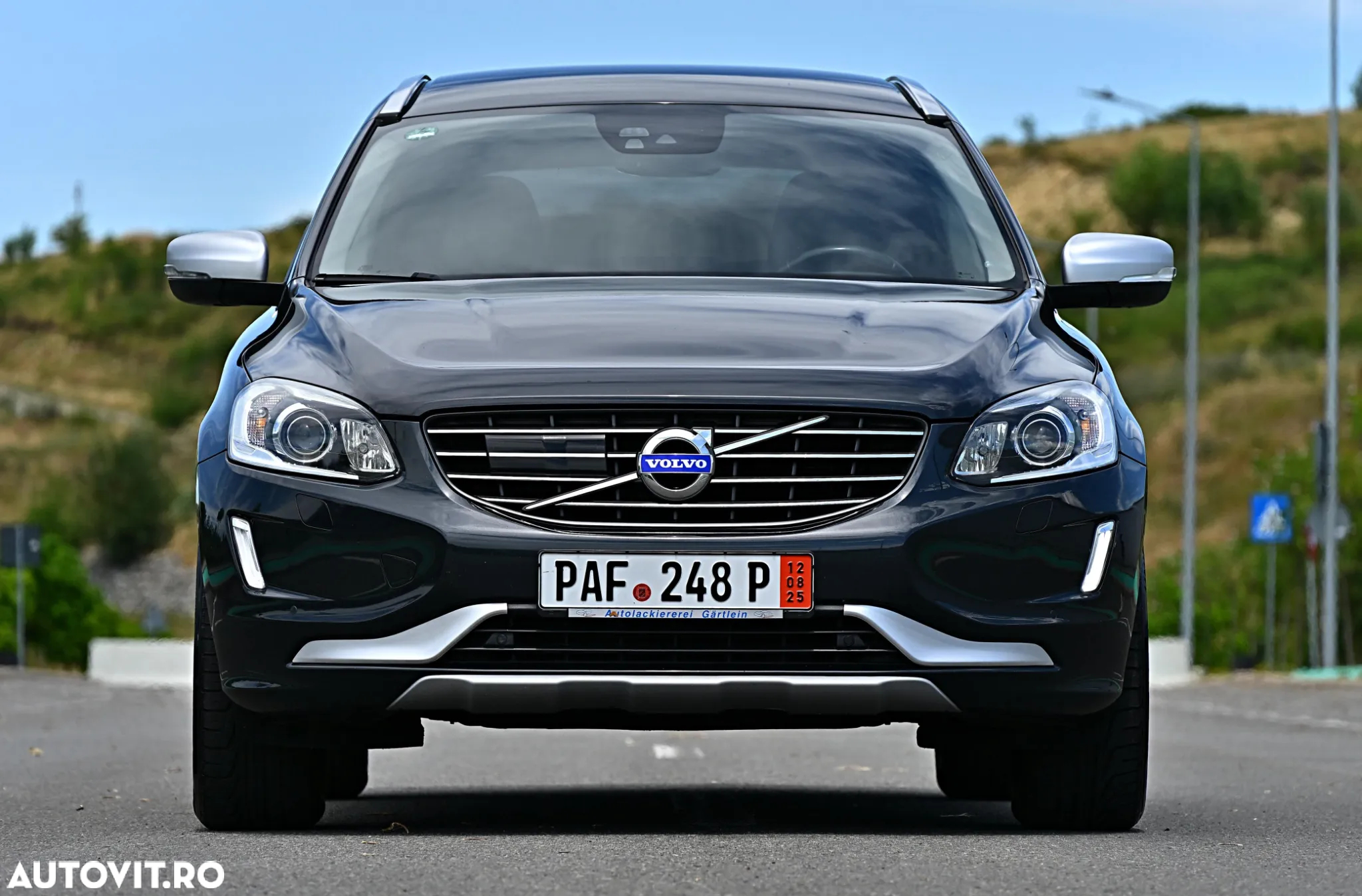 Volvo XC 60 D5 AWD Geartronic Summum - 5