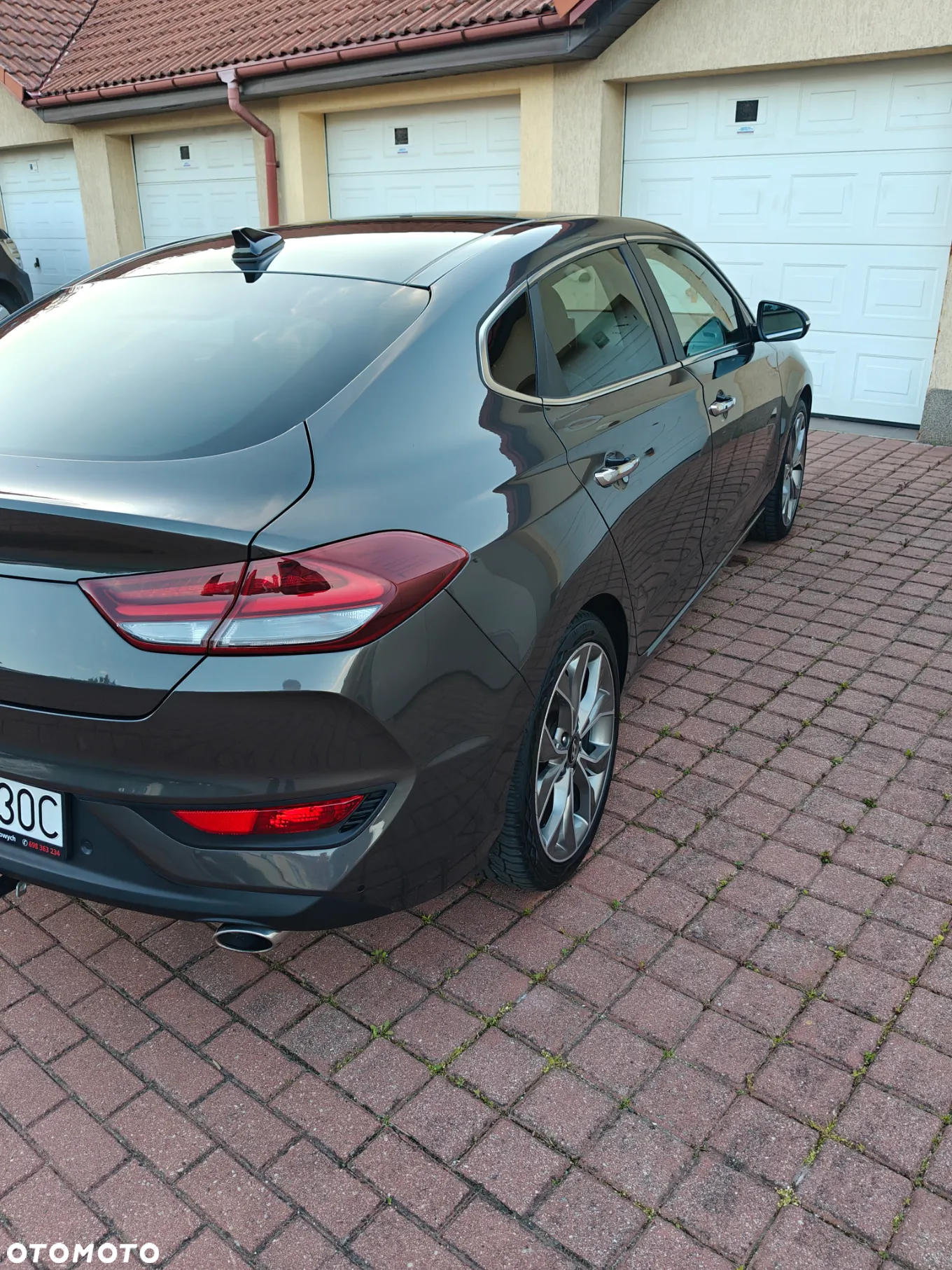 Hyundai i30 Fastback 1.6 CRDI Premium - 5