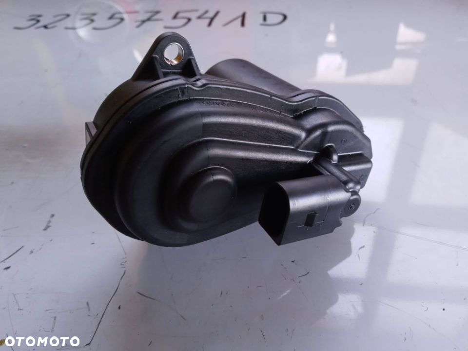 BMW 5 G30 G31 G38 ZACISK HAMULCOWY LEWY TYLNY TYŁ 32357541D NOWY!!! - 2