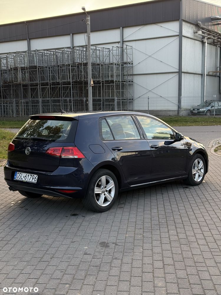 Volkswagen Golf - 3
