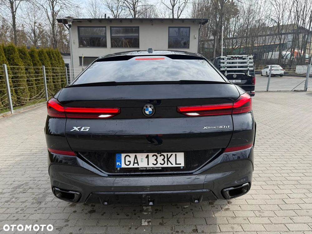 BMW X6 - 25