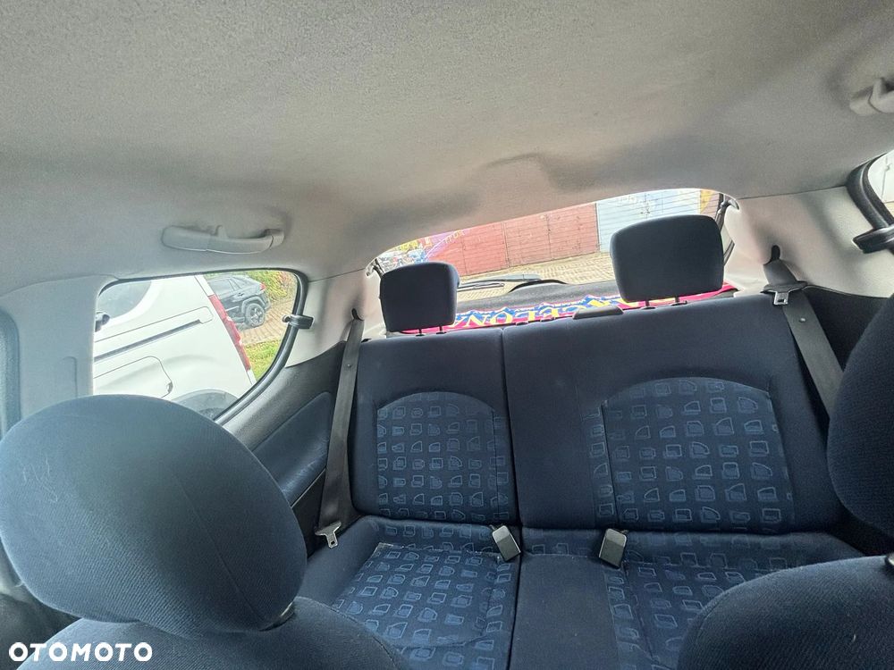 Peugeot 206 - 7