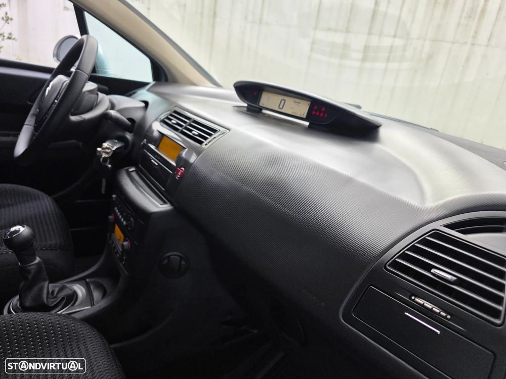 Citroën C4 1.6 HDi Exclusive Airdream - 42