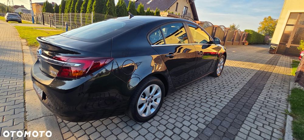 Opel Insignia - 15