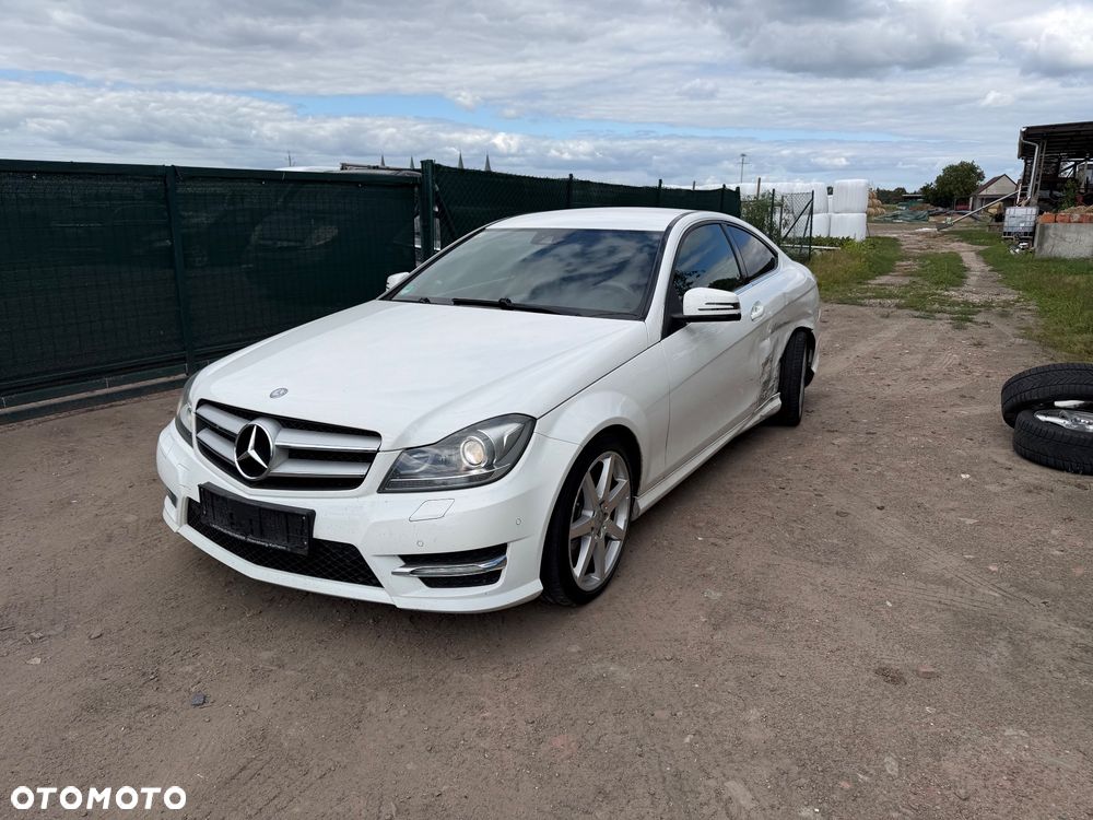 Mercedes-Benz Klasa C 220 CDI DPF BlueEFFICIENCY 7G-TRONIC Edition 1 - 4