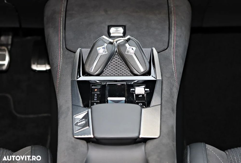 DS Automobiles DS 4 DS4 1.6 PHeV FWD 225 EAT8 PERFORMANCE LINE + - 23