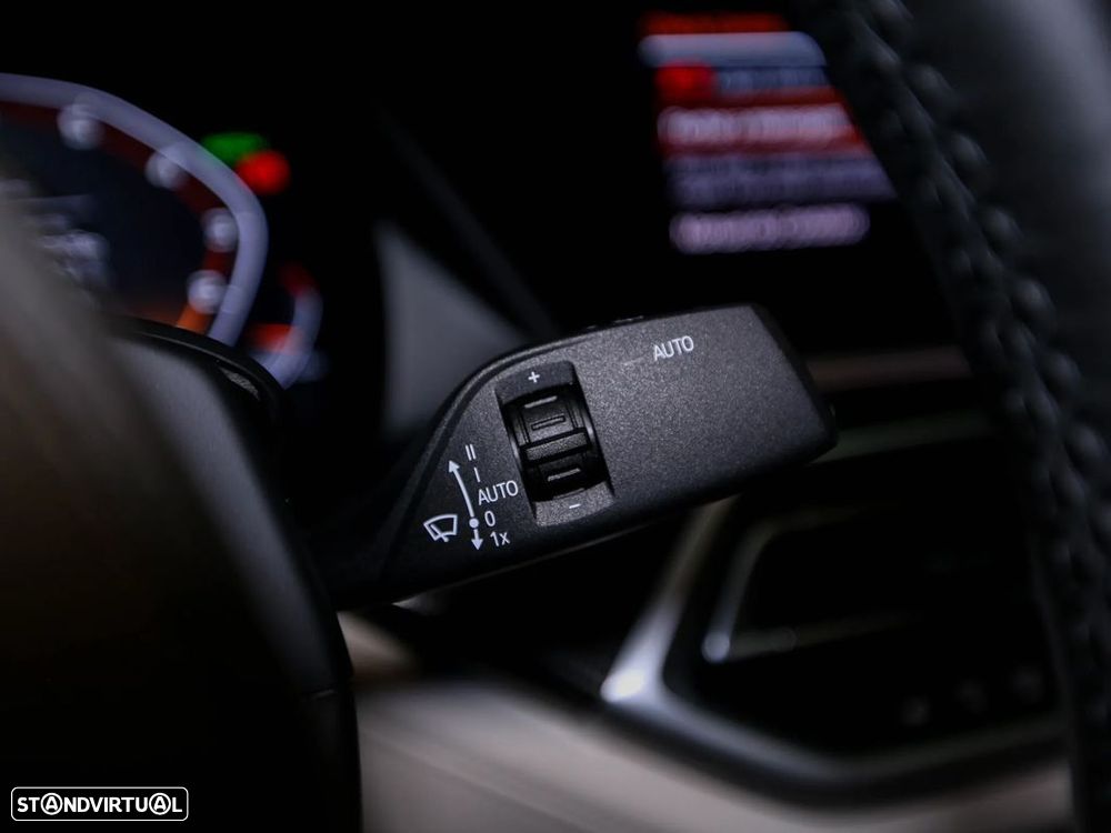 BMW X6 M50i Pack 50 anos - 23