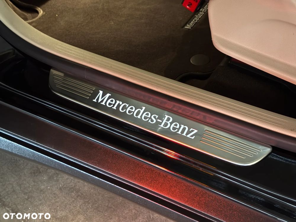 Mercedes-Benz GLC - 30