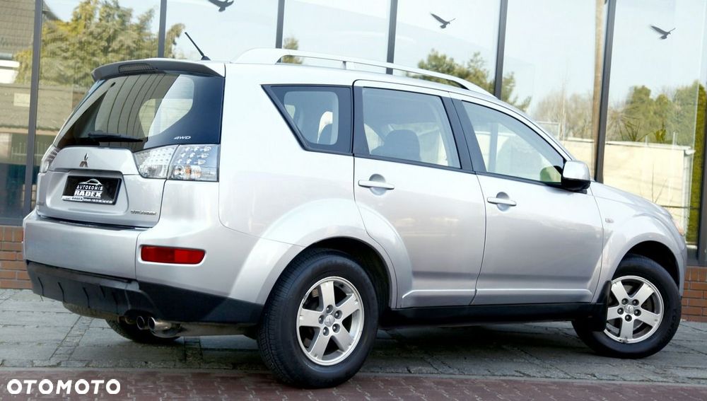 Mitsubishi Outlander - 7