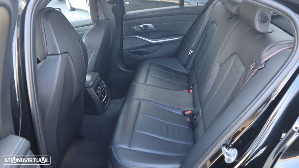 BMW M3 Competition - 16