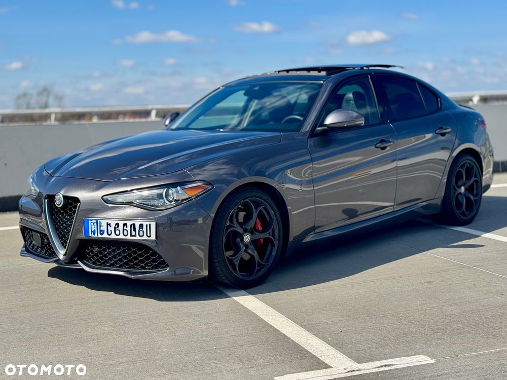 Alfa Romeo Giulia 2.0 Turbo 16V AT8 Veloce Ti - 21