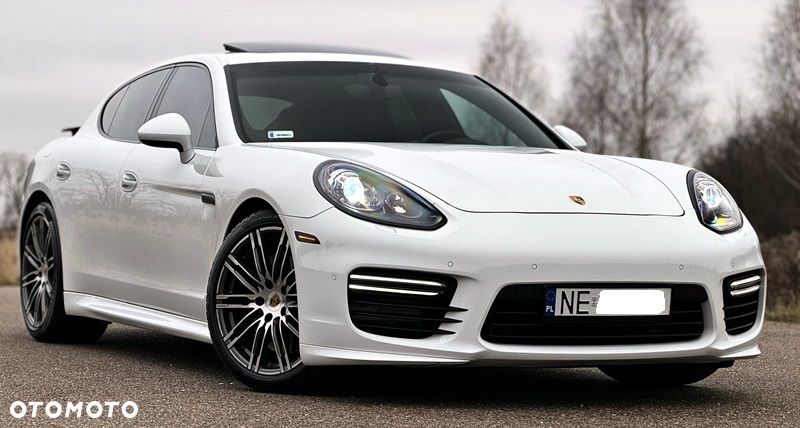 Porsche Panamera GTS PDK - 40
