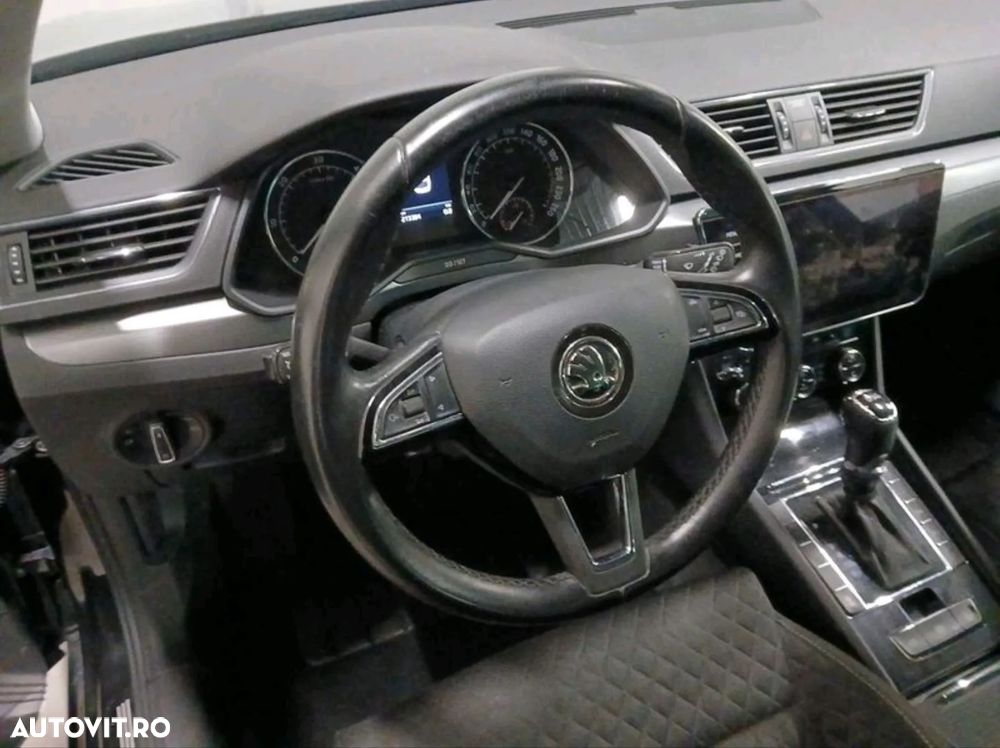 Skoda Superb 1.6 TDI DSG Style - 5